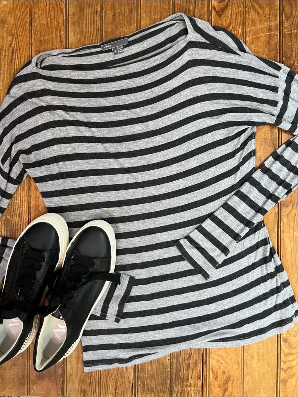 Vince Black & Gray Striped Long-Sleeve Top black gray boat neck size medium